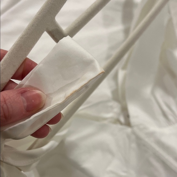 Elegant White Tie-Shoulder Tank Top - Picture 5 of 5